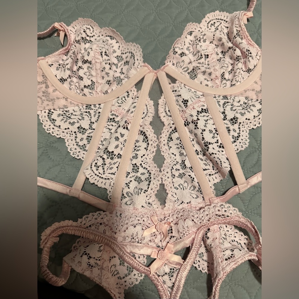 NWOT For Love & Lemons Creamsicle Lace Bodysuit Teddy - Picture 11 of 14